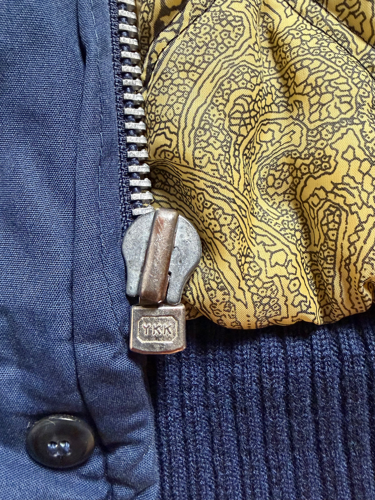 80s Derby of San Francisco Quilted Paisley Lining Jacket - Navy / 42