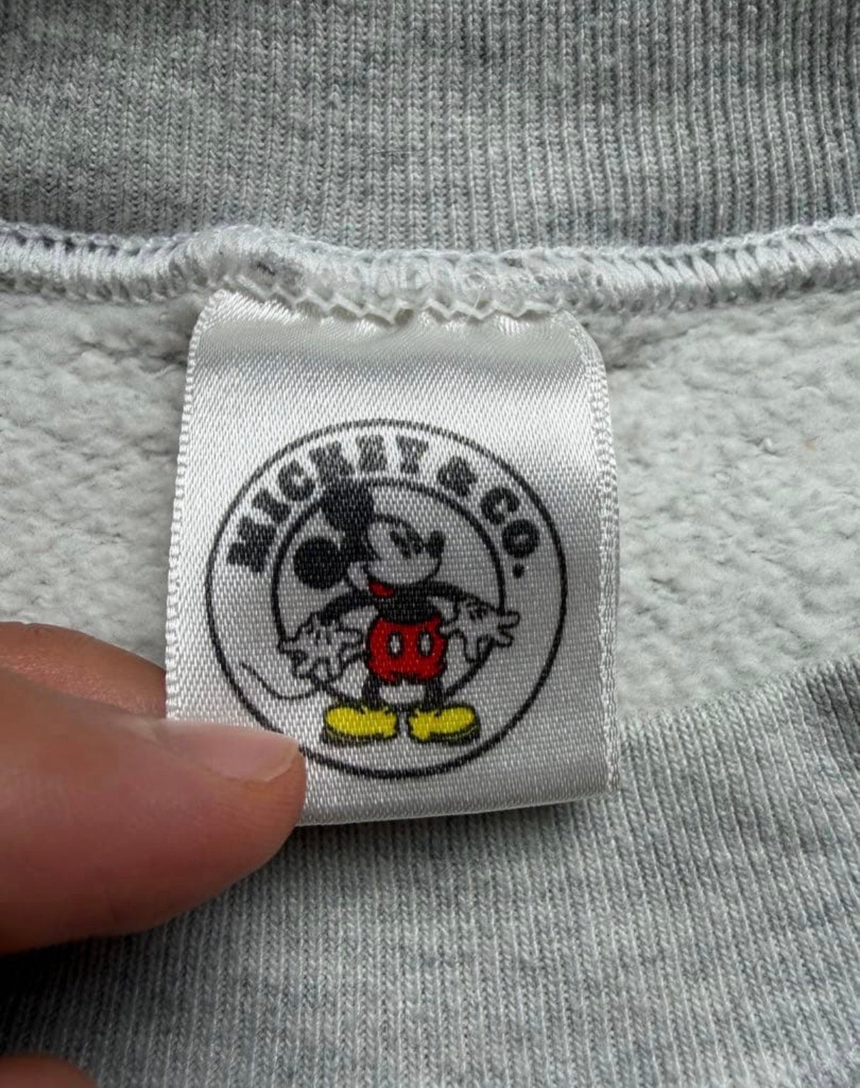 Disney official sweat shirt お座りミッキー　青パン　USA製 ビンテージ　L